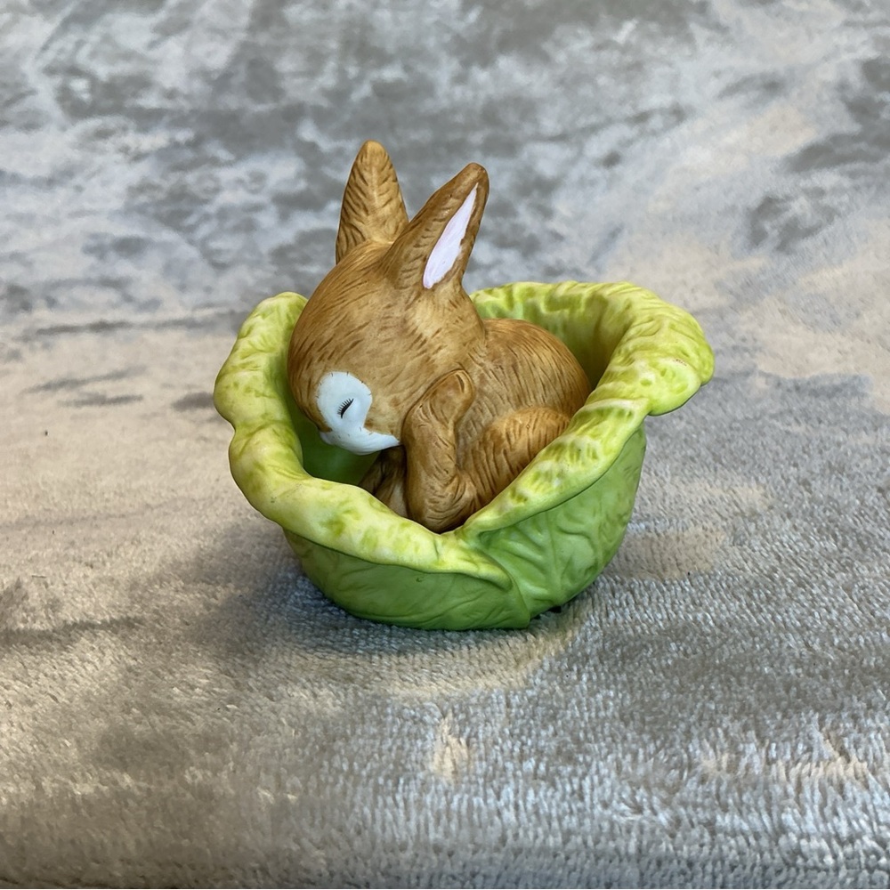 1984 Franklin Fine Porcelain WOODLAND SURPRISES RABBIT  Vintage Hand Painted